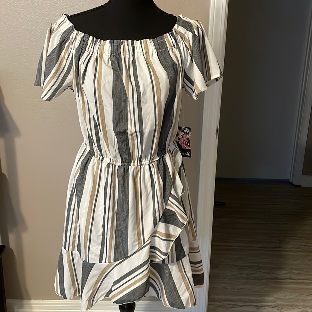 Juniors stripe cute  dress